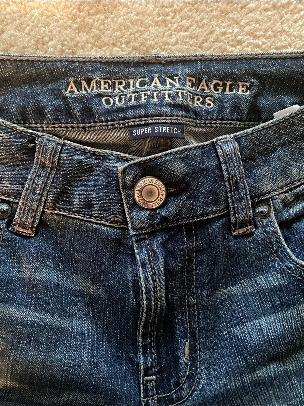 American Eagle super stretch size 4 LONG favorite boyfriend jeans - Picture 3 of 6